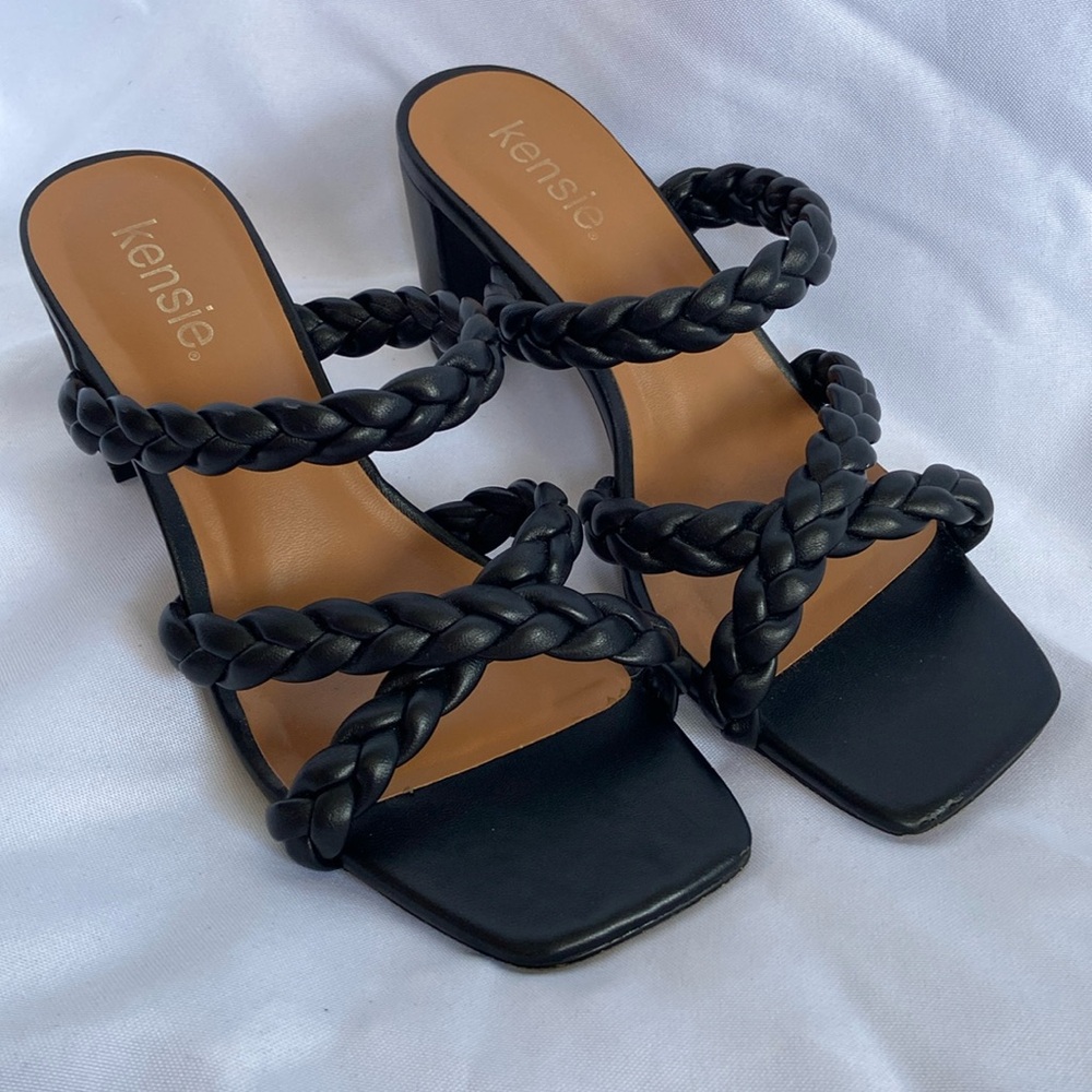 Kensie Keilani black faux leather block heeled sandals